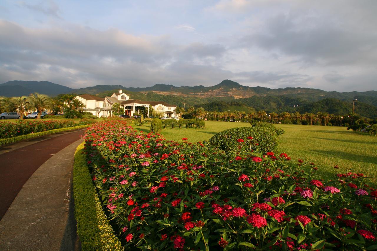 Life Leisure Resort Guanxi Buitenkant foto
